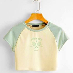 Tennis ball half shirt. Colors: Saige, beige